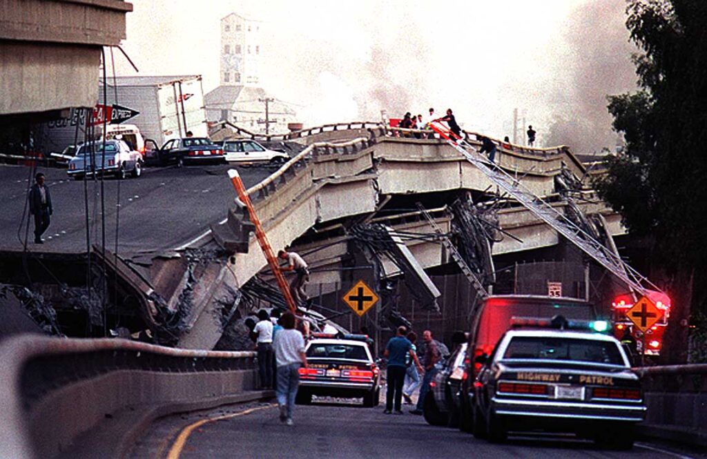 1989 - Loma Prieta Earthquake Rocks California