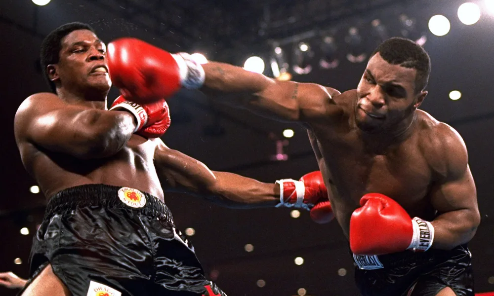 1986 Mike Tyson wins fight against Trevor Berbick