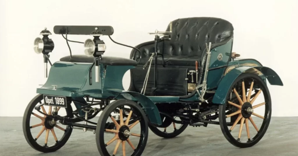 1899 Opel builds its first automobile