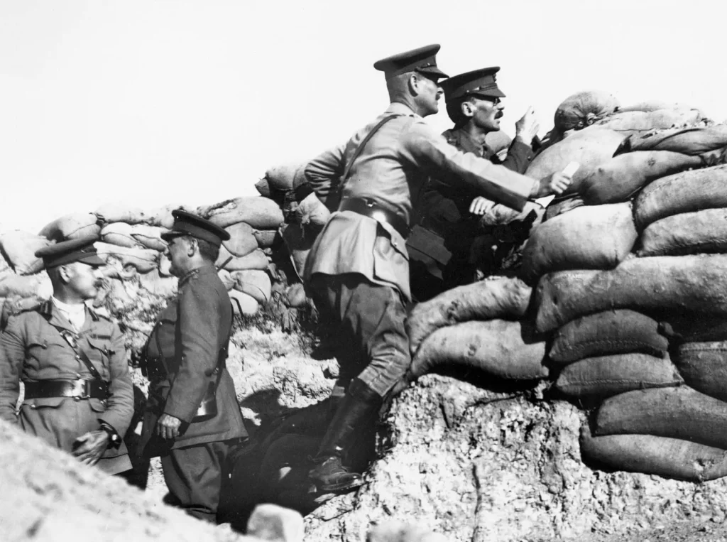 1916 The Battle of Gallipoli ends