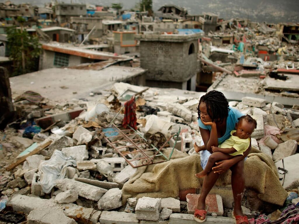 2010 An earthquake kills 316,000 in Haiti