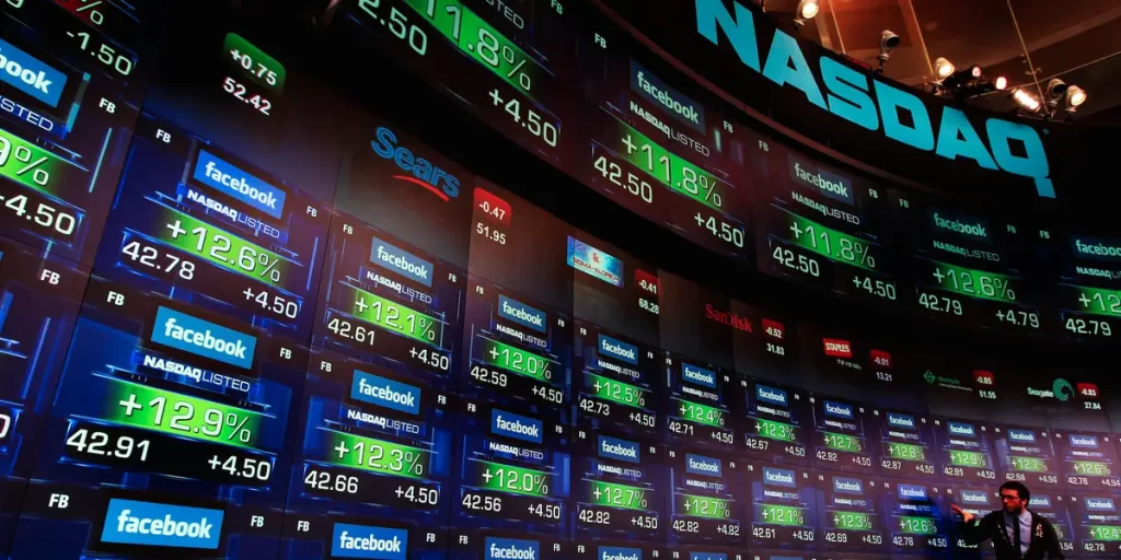 1971 The NASDAQ holds its first trading day