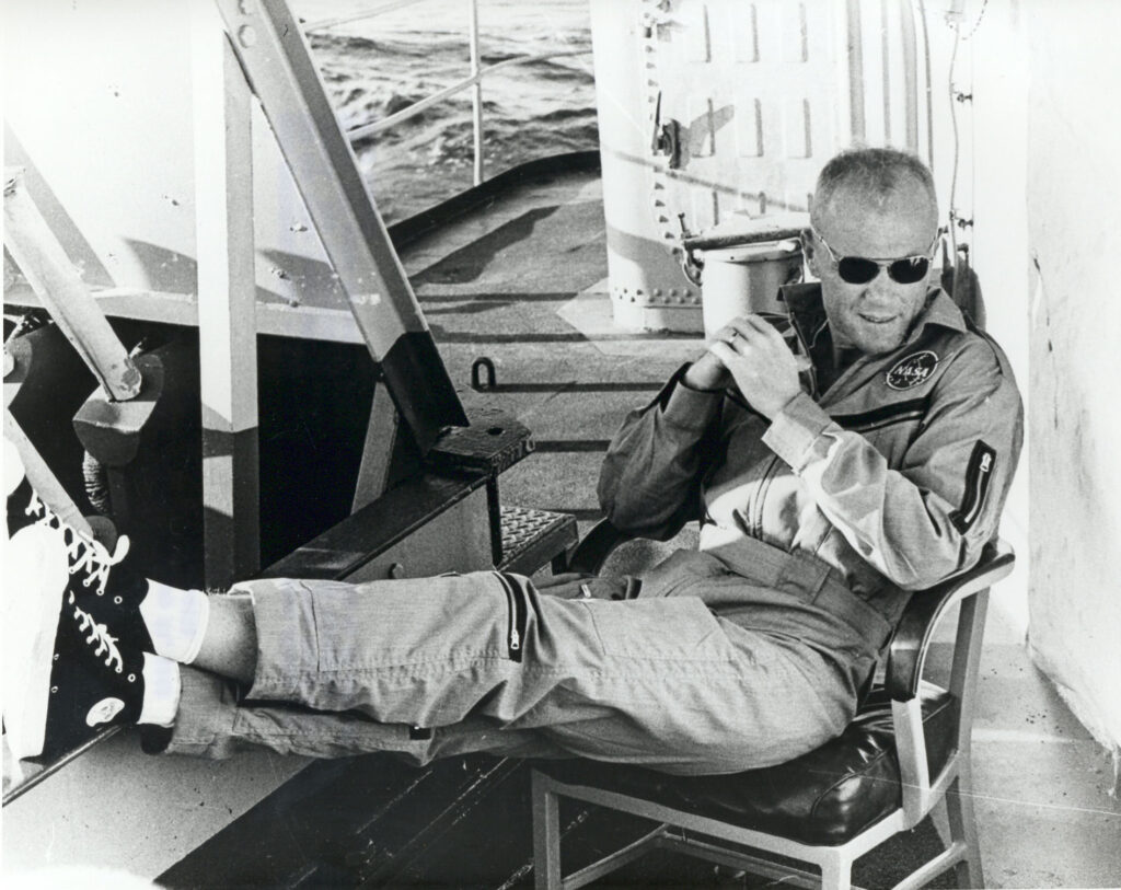 1962 The first U.S. citizen to orbit the Earth lands safely in the Atlantic Ocean