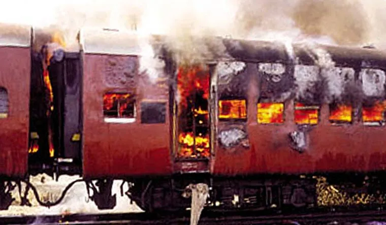 2002 A Muslim mob set fire to a train carrying Hindu pilgrims