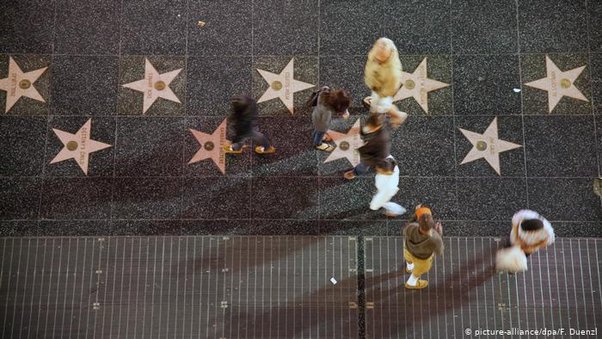 1960 The first 8 stars are added to the Hollywood Walk of Fame