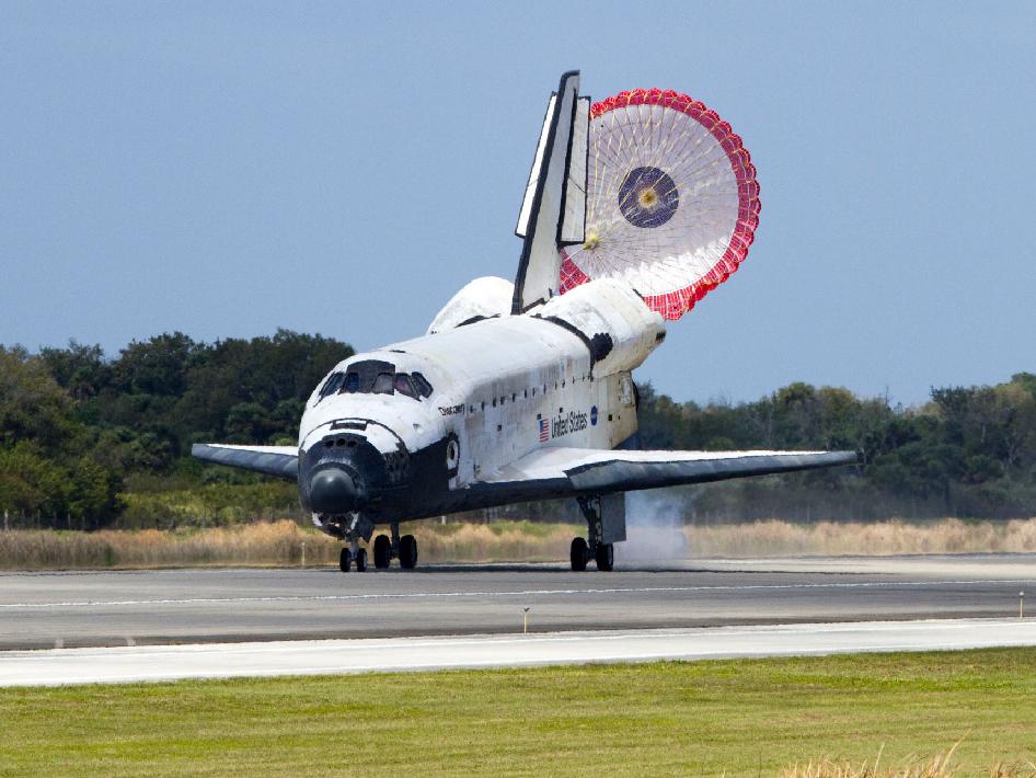 2011 Space Shuttle Discovery completes its final mission