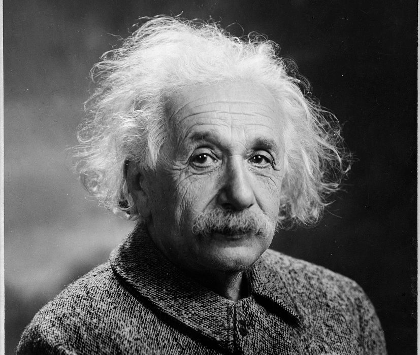 1916 Albert Einstein presents his general theory of relativity