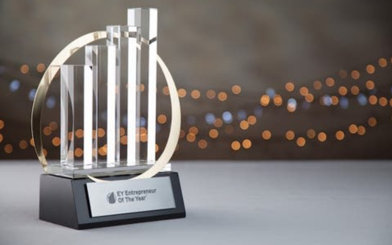 Six Finalists Contend for EY Entrepreneur Awards