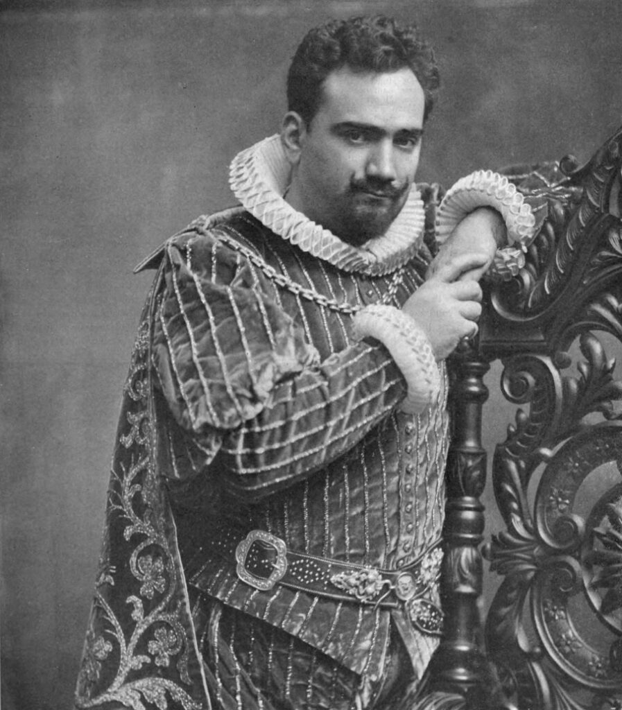 1895 Enrico Caruso makes his stage debut