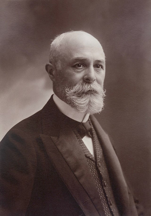 1896 Henri Becquerel discovers radioactivity