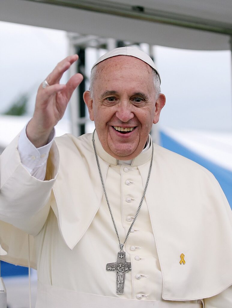 2013 Pope Francis succeeds Pope Benedict XVI