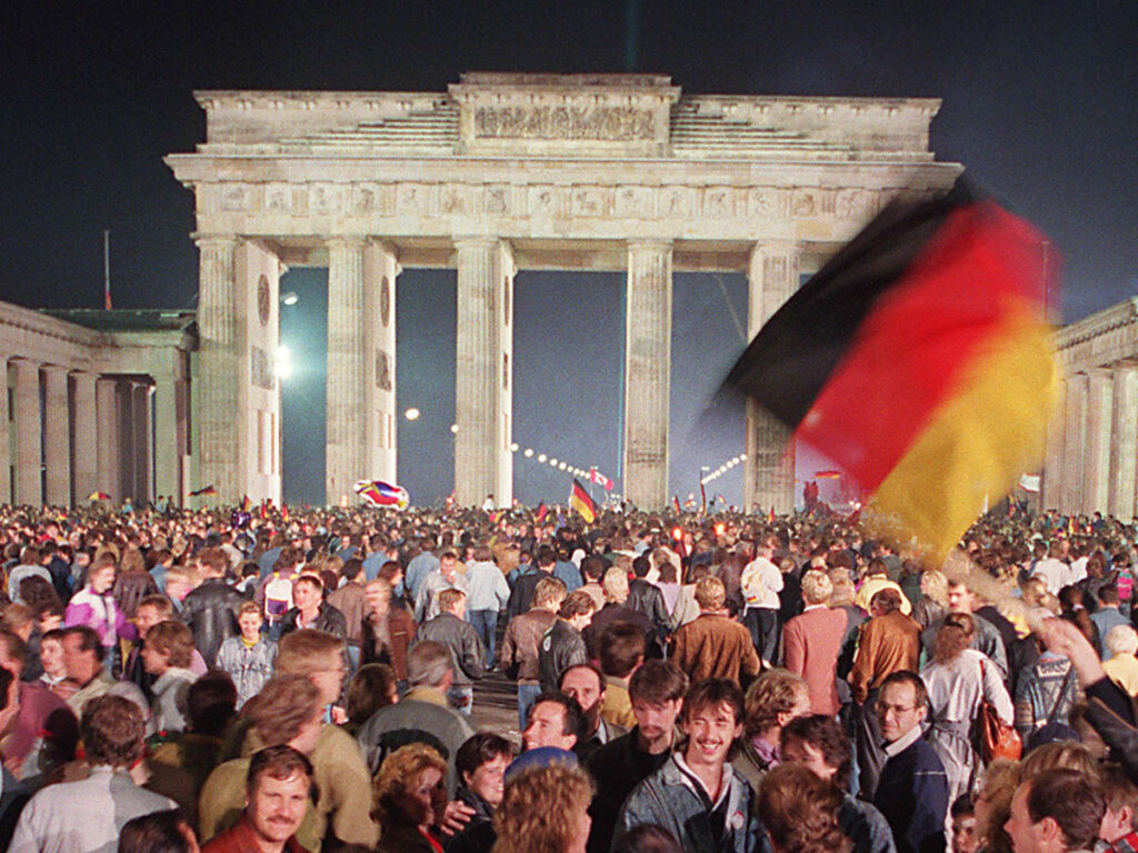 1990 East Germany holds its first and only free parliamentary elections