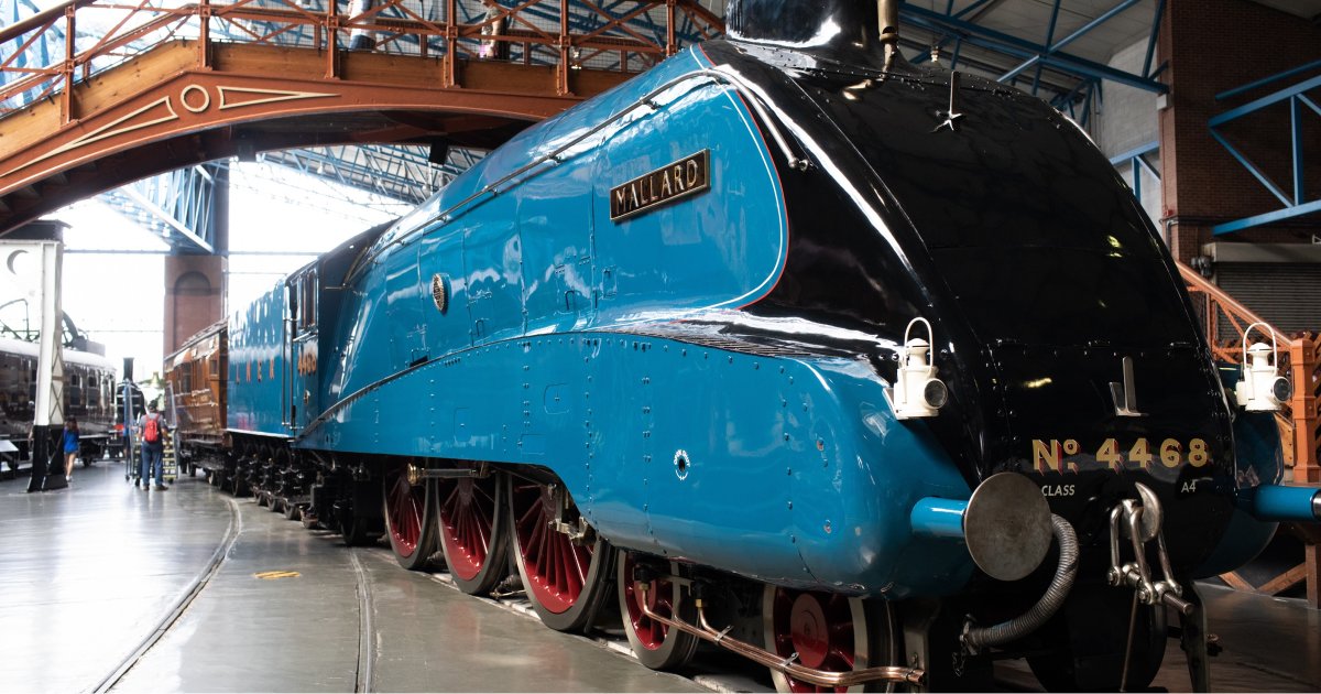 1938 The world's fastest steam locomotive is built