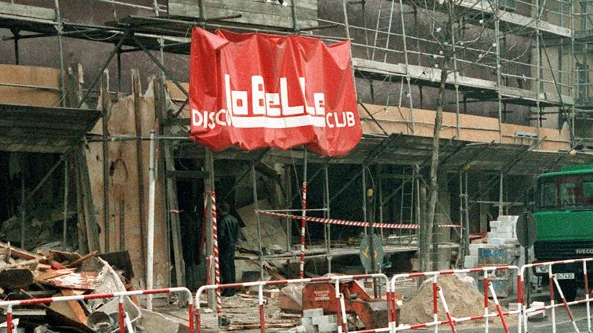 1986 A bomb kills 3 people at the La Belle in West Berlin