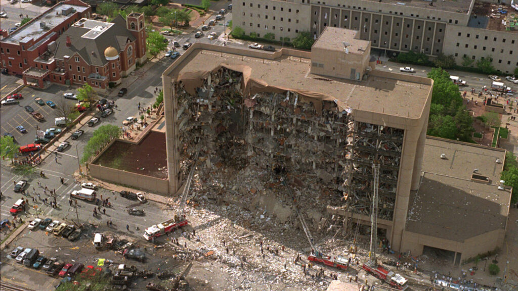 1995 168 die in the Oklahoma City bombing