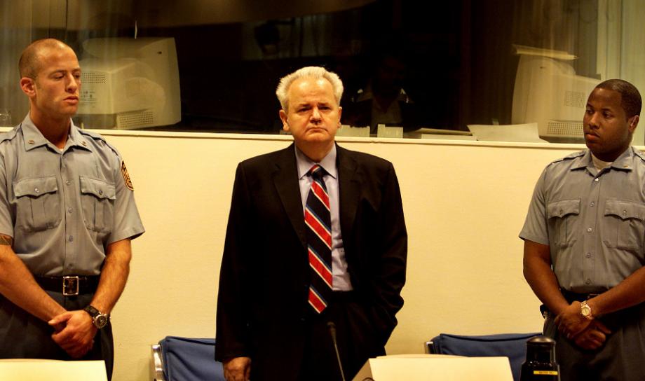 2001 Slobodan Milošević is arrested