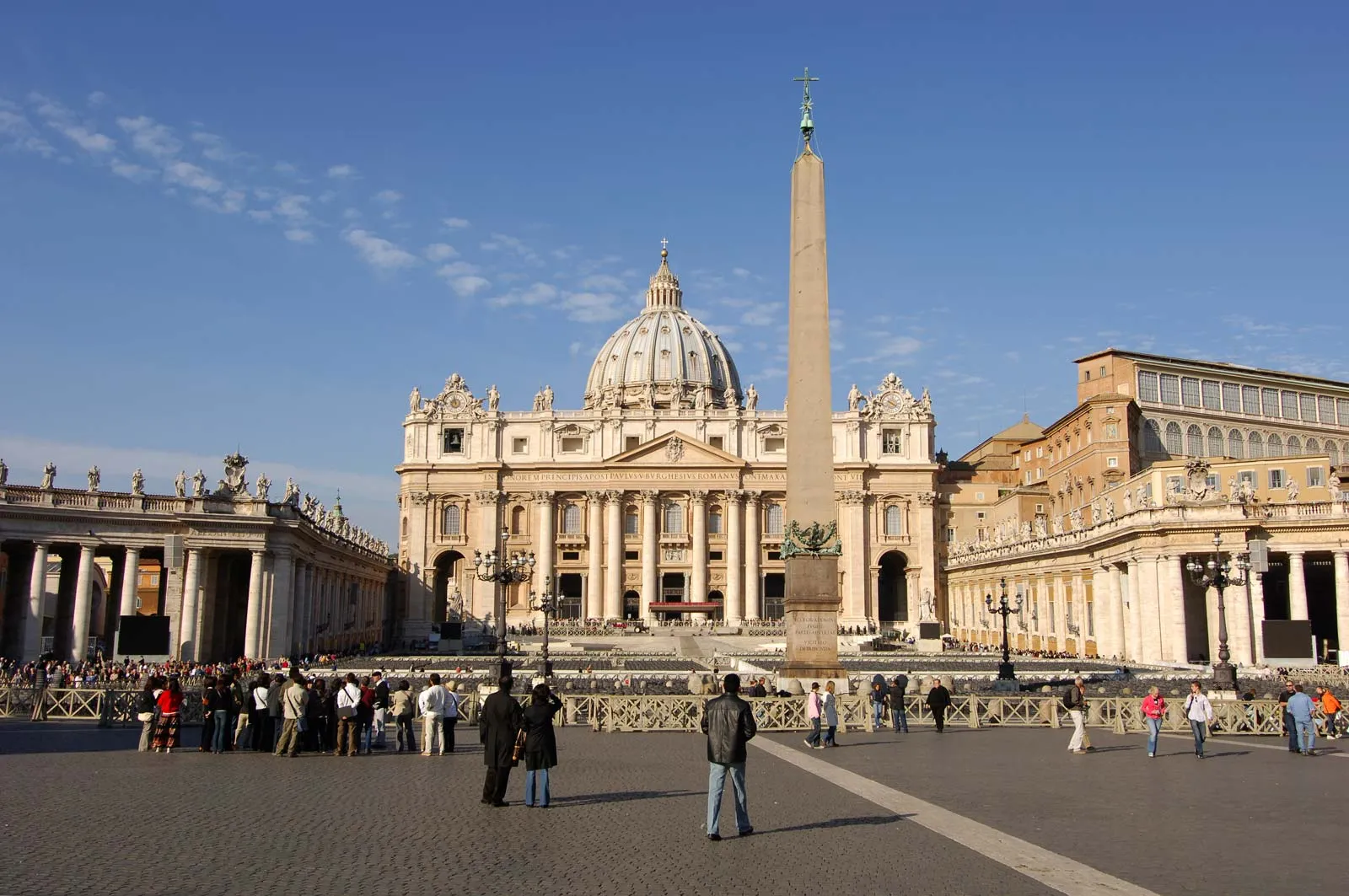 1506 Construction of the current St. Peter's Basilica begins