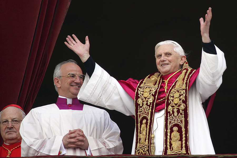 2005 Joseph Ratzinger is inaugurated as Pope Benedict XVI