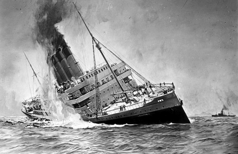 1915 A German U-Boat sinks the RMS Lusitania