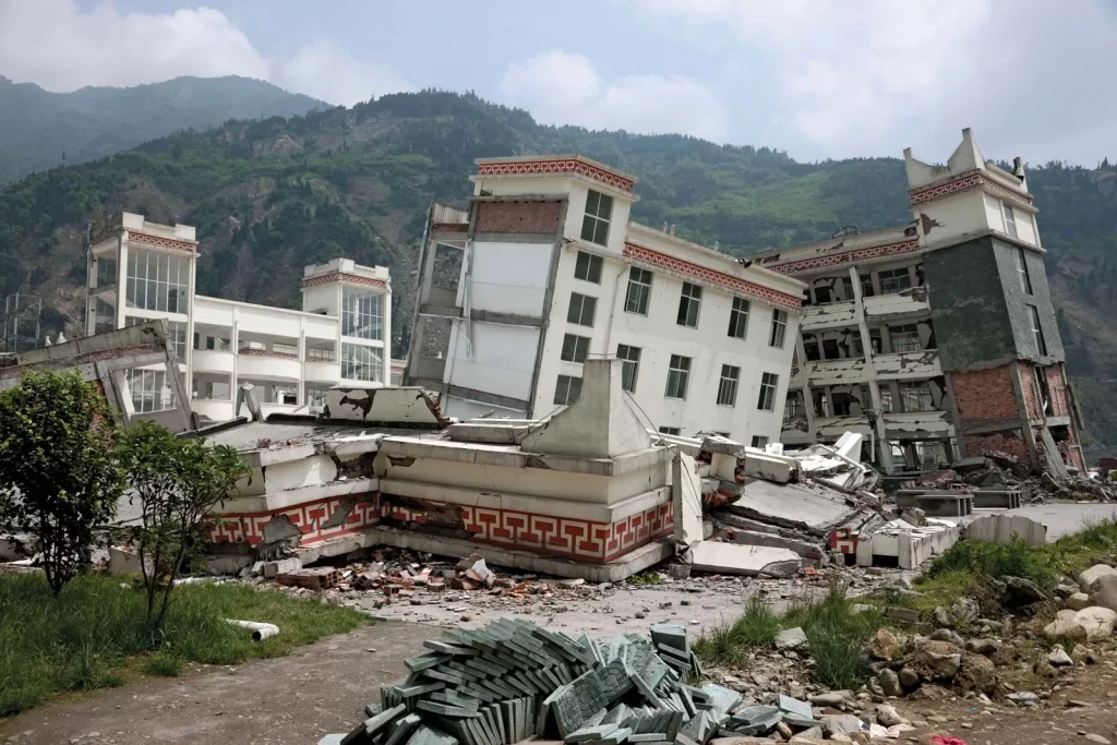 2008 A massive earthquake rocks China