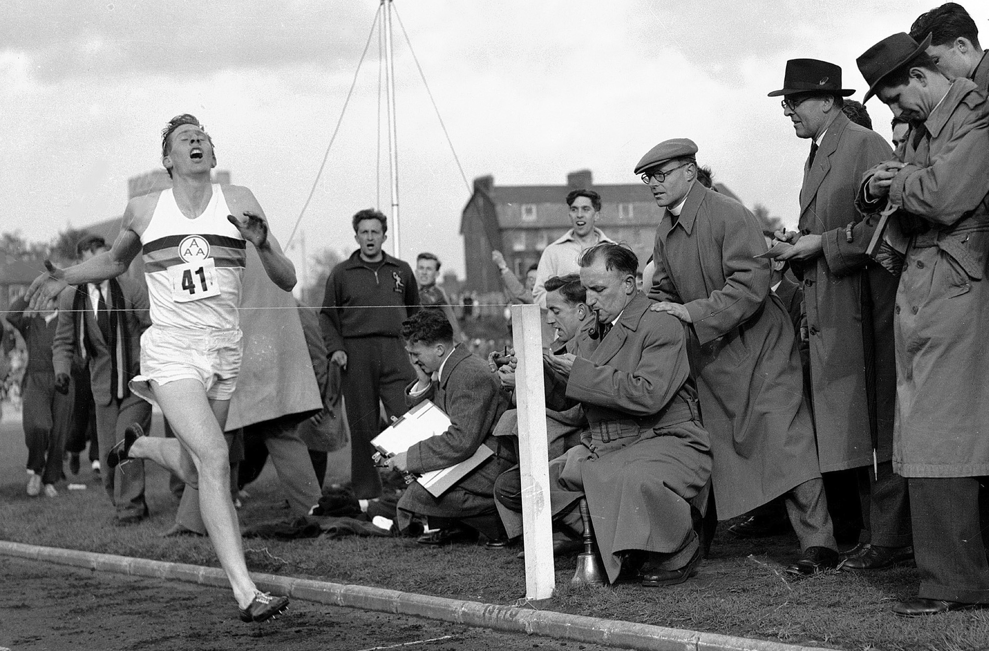 1954 Roger Bannister becomes the first person to run a mile in under 4 minutes