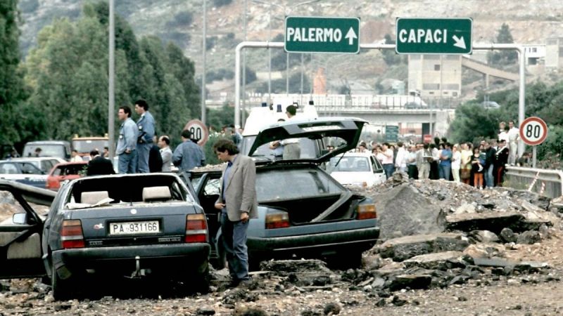 1992 The Italian mafia murder Giovanni Falcone