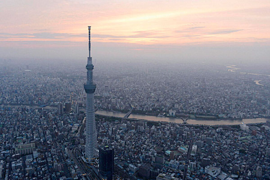 2012 The world's tallest tower is opened to the public
