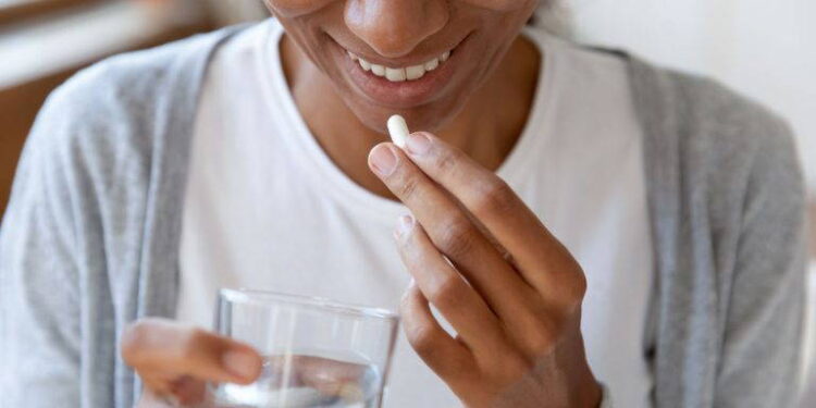 Common painkiller reduces women’s risk of deadly cancer