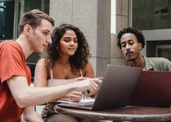 A Step-by-Step Guide to Becoming an Entrepreneur