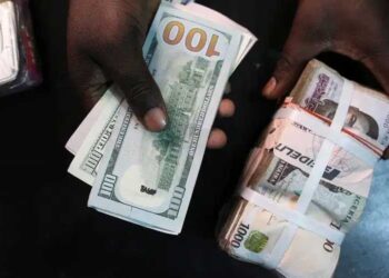 Naira depreciates to N1,665/$ in parallel market
