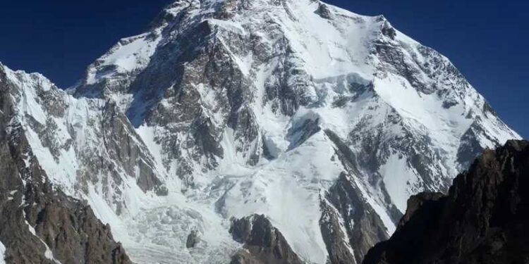 3 Highest Mountains in the World and Where they are Located