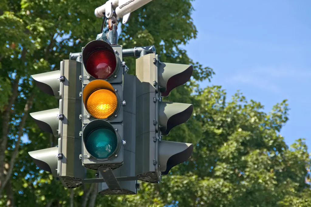 Garrett Morgan’s Traffic Signal: The Invention That Changed Road Safety Forever