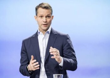 Nokia Names Intel AI Executive Justin Hotard as New CEO