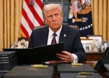 Trump signs executive order making English official language in U.S