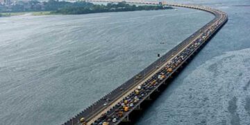 Woman jumps off Third Mainland Bridge, found dead