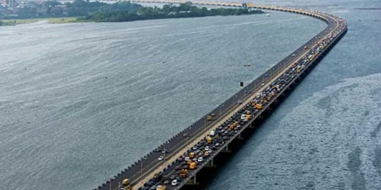 Woman jumps off Third Mainland Bridge, found dead