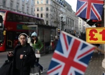 Top 10 Things Immigrants Are Not Allowed to Do in the UK