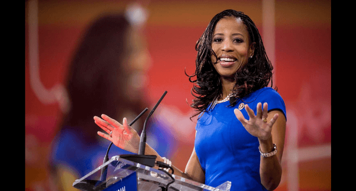 First Black Republican Woman in U.S. Congress, Mia Love, Dies at 49