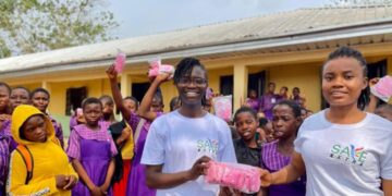 Nigerian Inventor Creates Sustainable Sanitary Pads from Banana Trunks
