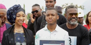 “Impossibility is a Myth”: 15-Year-Old Kanyeyachukwu Okeke Sets Guinness World Record for Largest Art Canvas