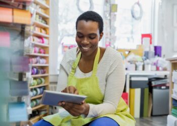 Nigerian SMEs Struggle as Banks Withhold Credit, Forcing Entrepreneurs into Costly Online Loans