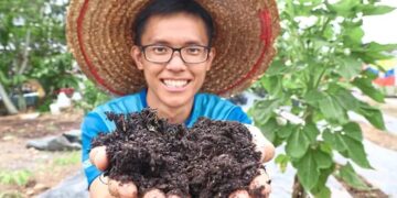 Young Malaysian Eco-Entrepreneur Turns Food Waste into Community Treasure