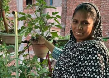 Delhi Teen Leads Mothers’ Organic Farming Drive to Fight Malnutrition