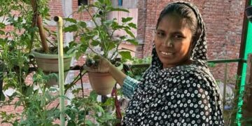 Delhi Teen Leads Mothers’ Organic Farming Drive to Fight Malnutrition