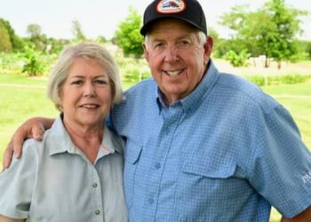 Former Governor, Wife Join Global Agriculture Mission